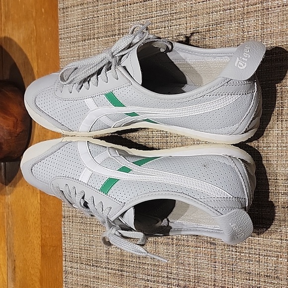 Onitsuku Tiger sneakers. Size 9 - Picture 4 of 10